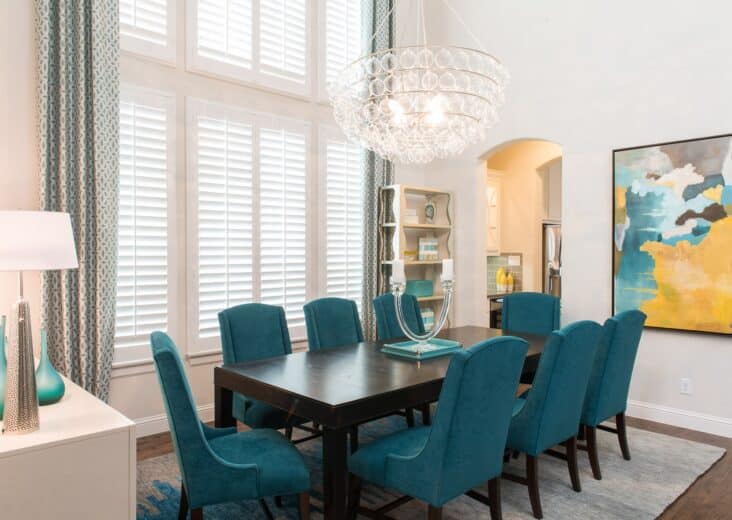 What Color Light Is Best For Dining Room