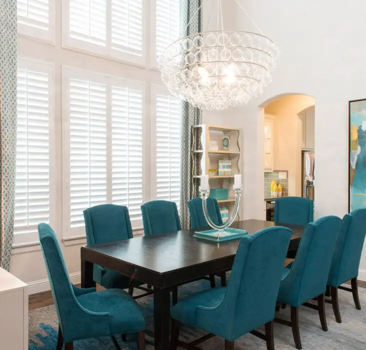 What Color Light Is Best For Dining Room