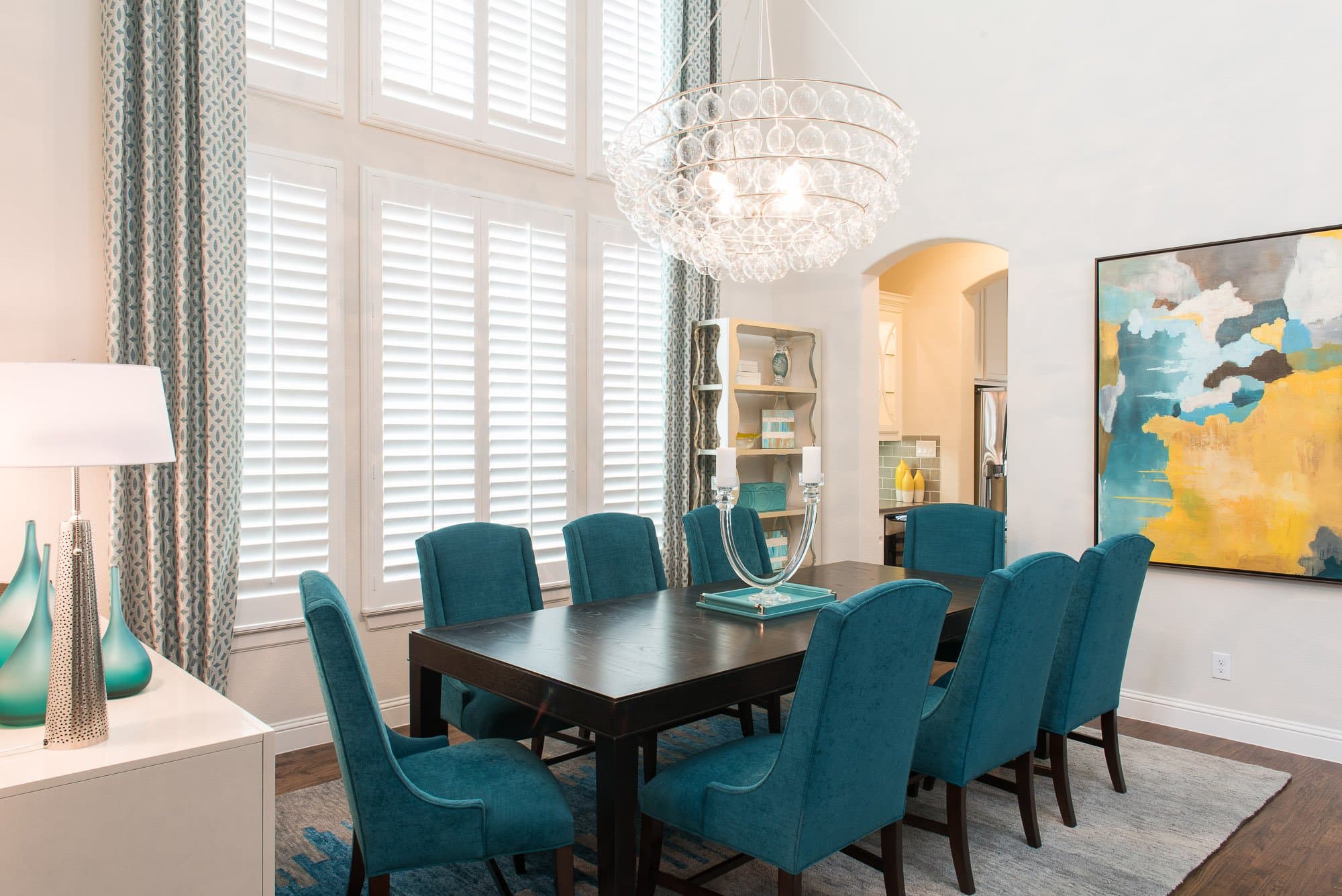 What Color Light Is Best For Dining Room