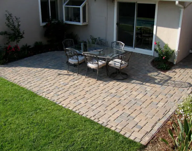 How To Lay Flagstone Patio