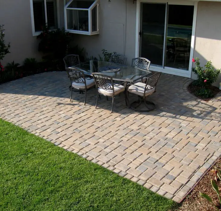 How To Lay Flagstone Patio