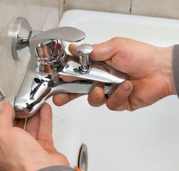 What Are Plumbing Fixtures