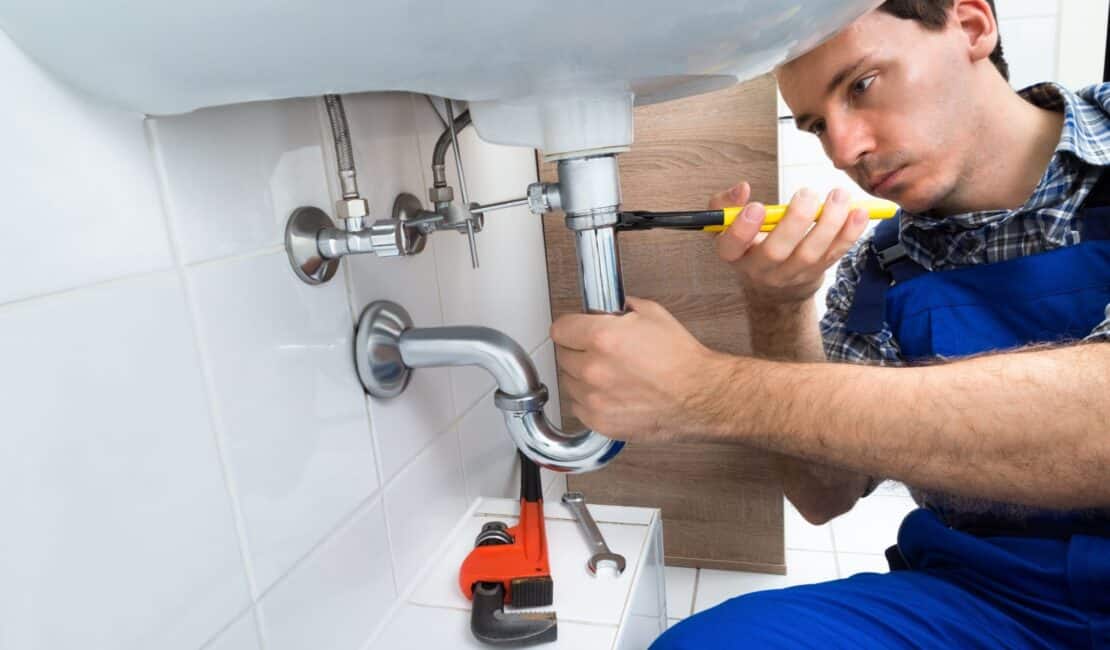 How To Clean Your Plumbing Pipes