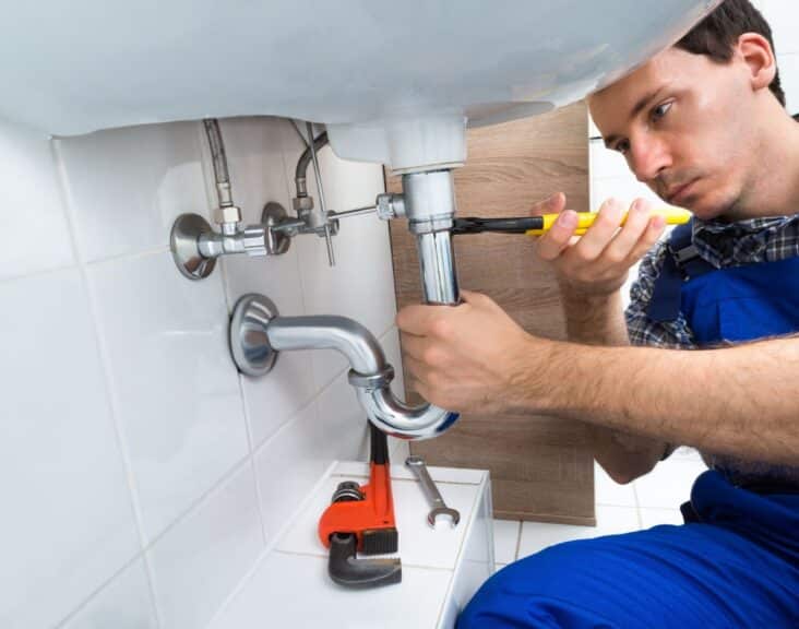 How To Clean Your Plumbing Pipes