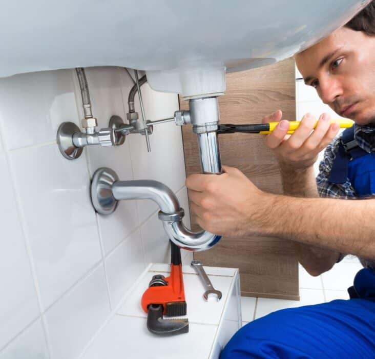 How To Clean Your Plumbing Pipes