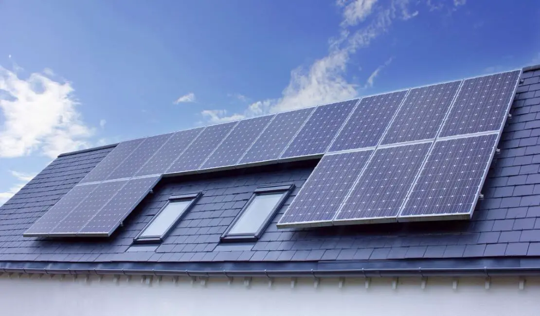 How Do Solar Panels Work On A House