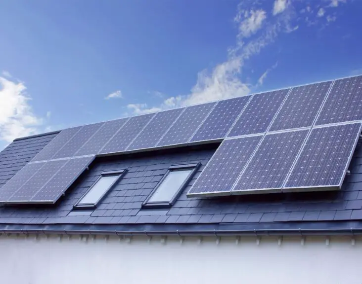 How Do Solar Panels Work On A House