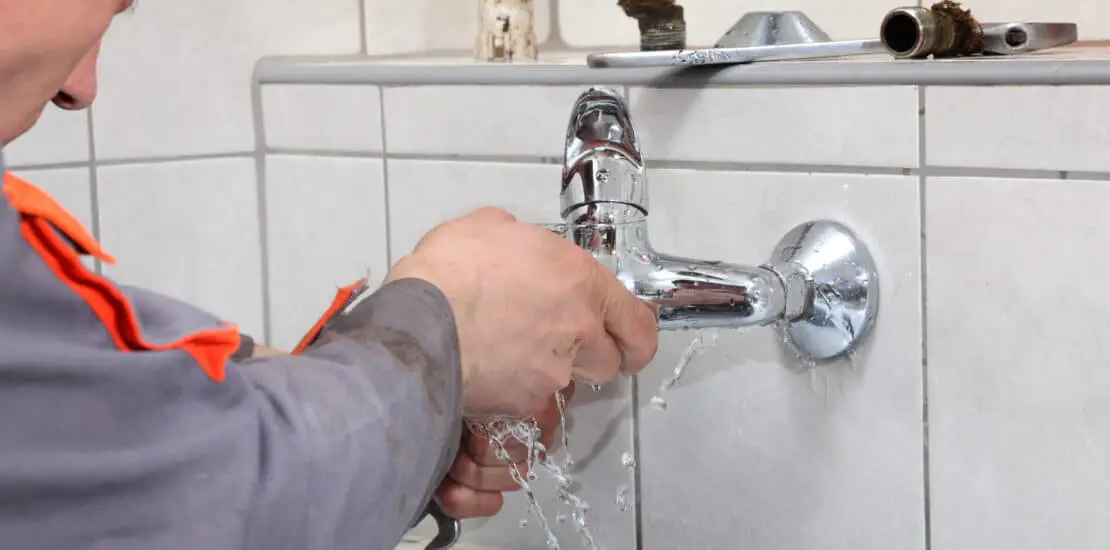 How To Test Plumbing For Leaks