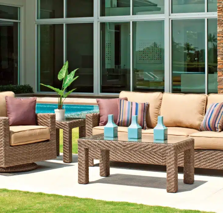 How To Arrange Outdoor Furniture