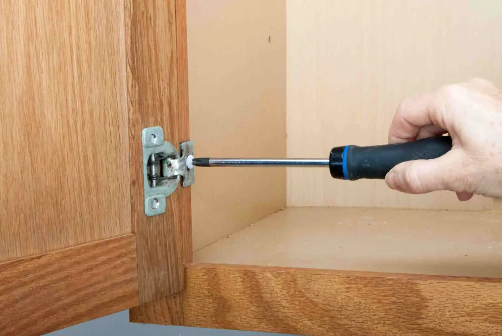 How To Remove Old Kitchen Cabinets