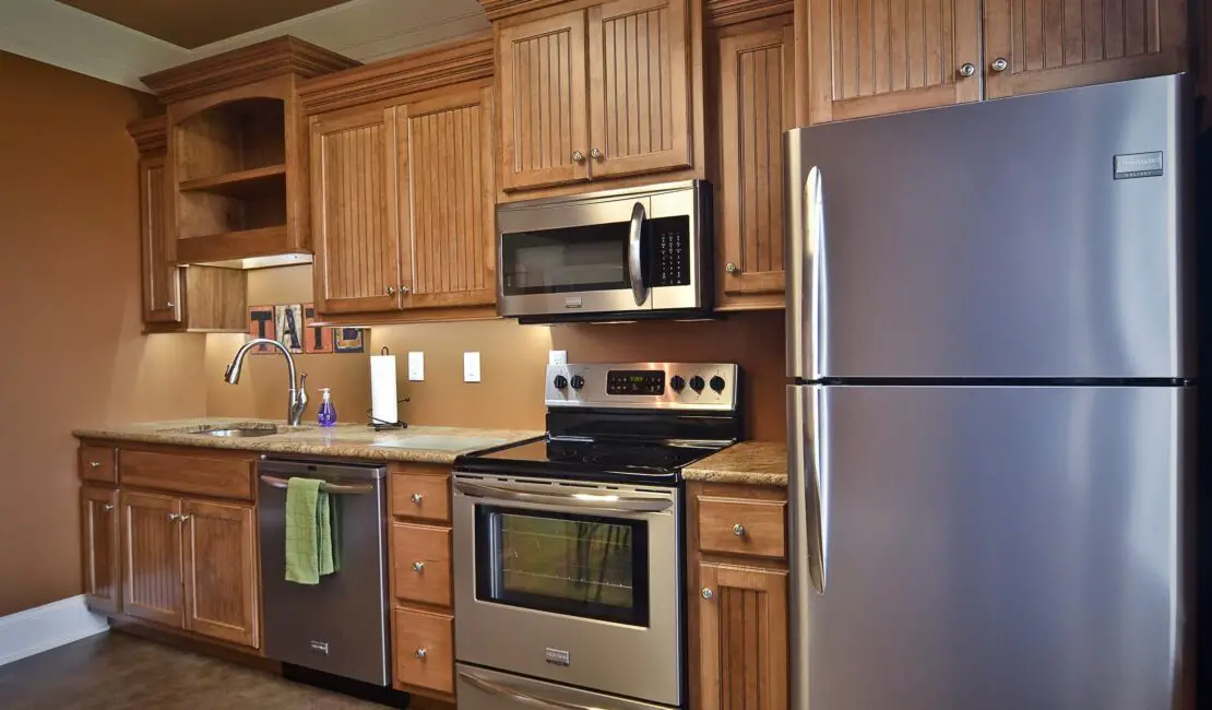 How To Stain A Kitchen Cabinet