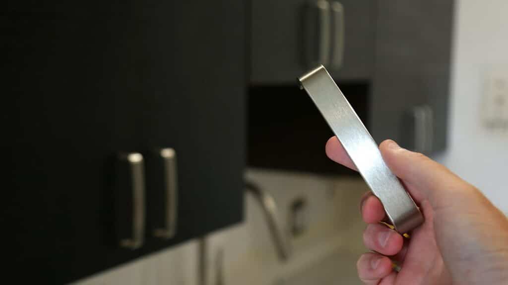 How To Install Kitchen Handles On Cabinets