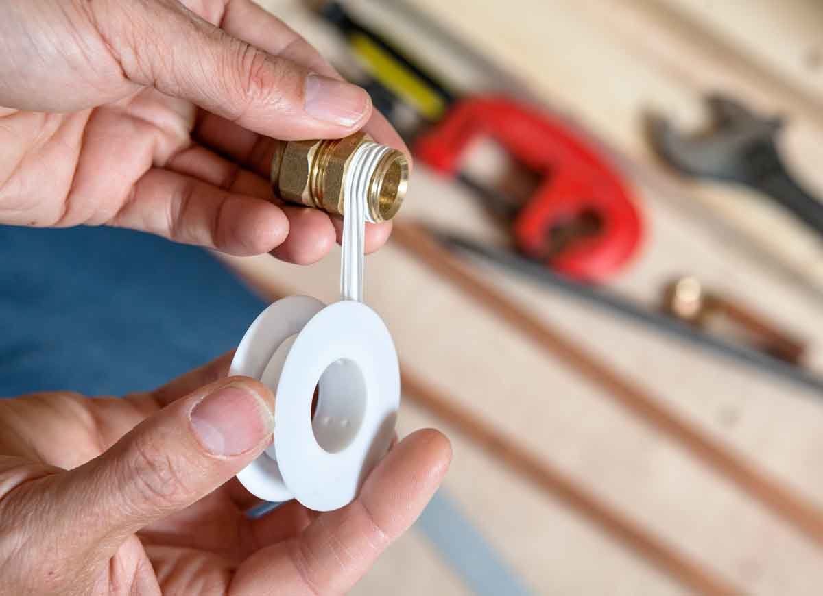 How To Apply Plumbing Tape