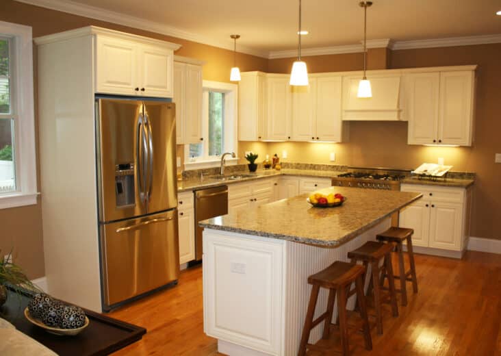 How To Antique Kitchen Cabinets