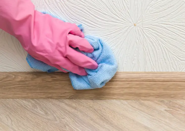 How To Remove Baseboard From Wall