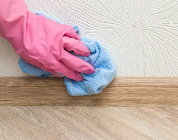 How To Remove Baseboard From Wall