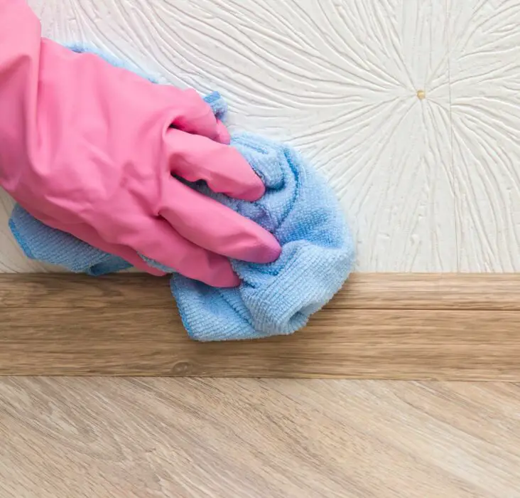 How To Remove Baseboard From Wall