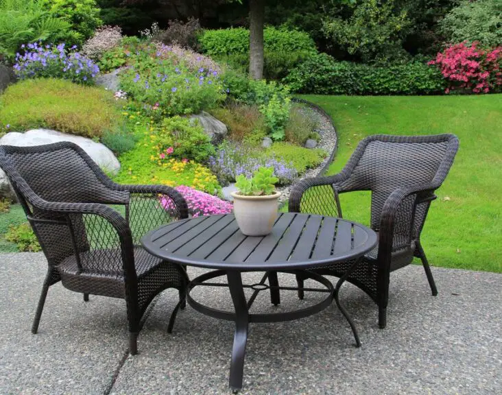 How To Clean Metal Patio Furniture