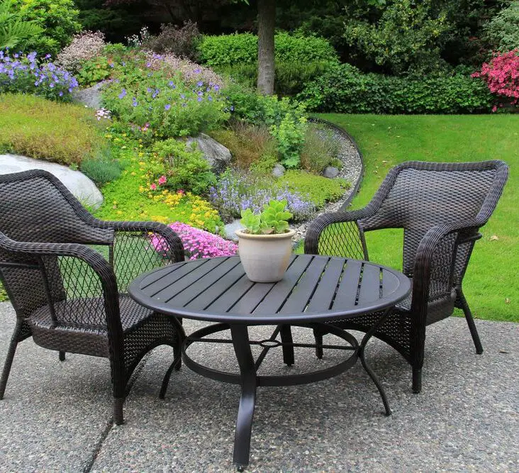 How To Clean Metal Patio Furniture