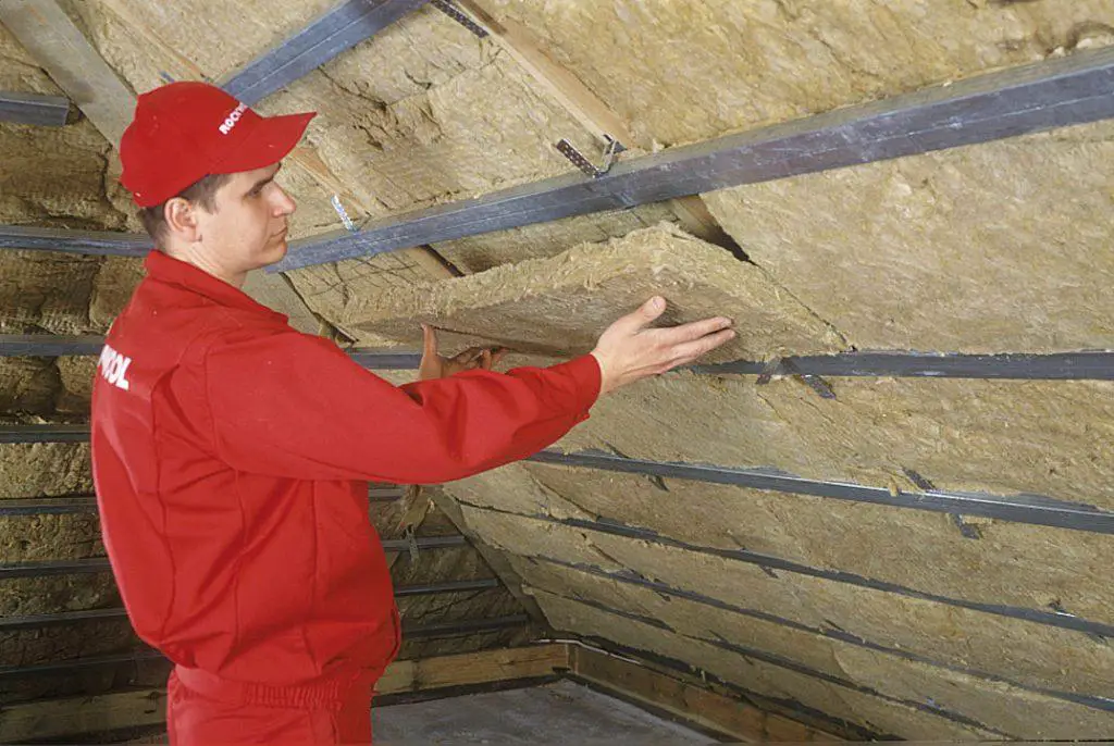 How To Install Underfloor Insulation