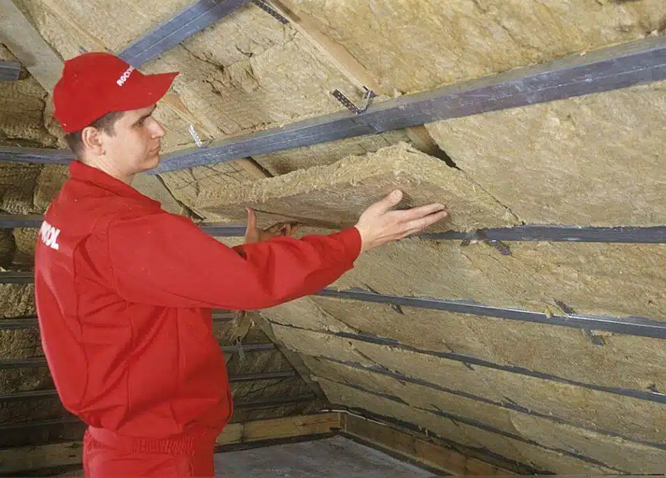 How To Install Unfaced Insulation In Ceiling