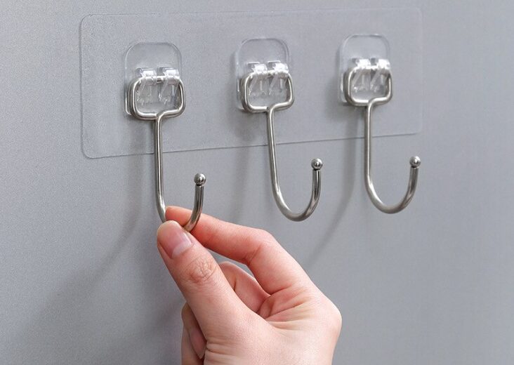 How To Take Command Hooks Off Wall 