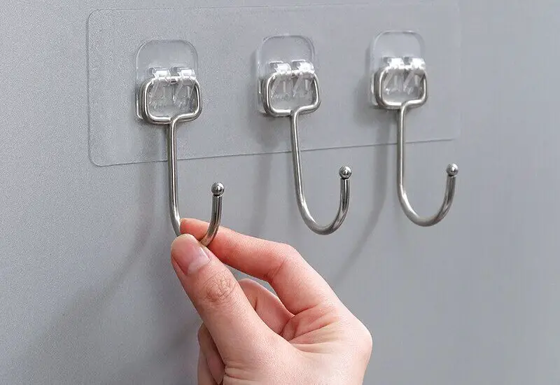 How To Take Command Hooks Off Wall 