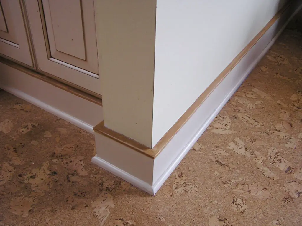 What Is Baseboard Molding 
