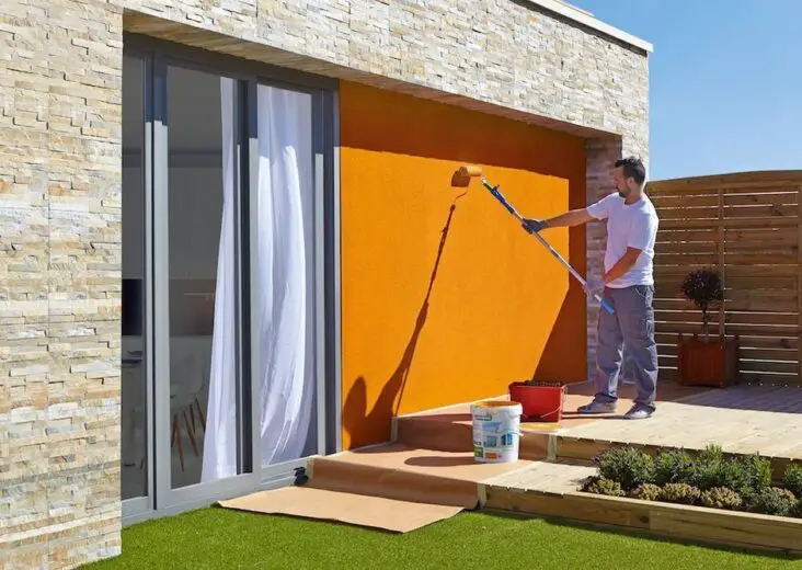 Is It Better To Spray Or Roll Exterior Paint