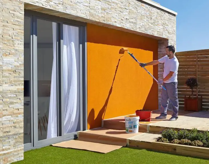 Is It Better To Spray Or Roll Exterior Paint