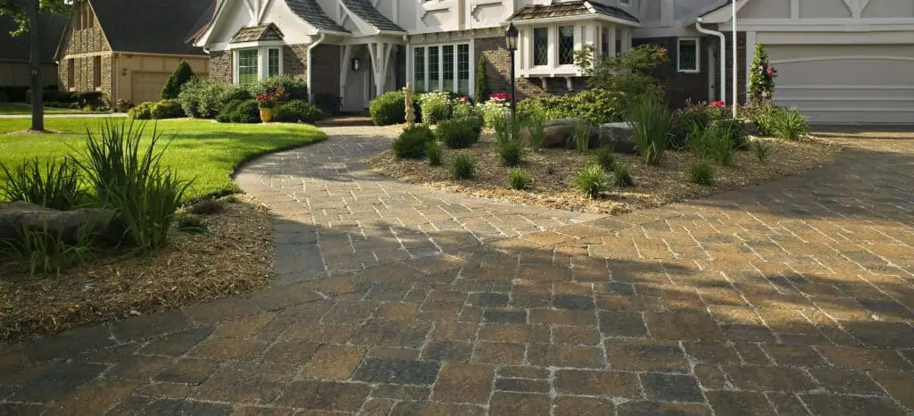 How Thick Are Patio Pavers