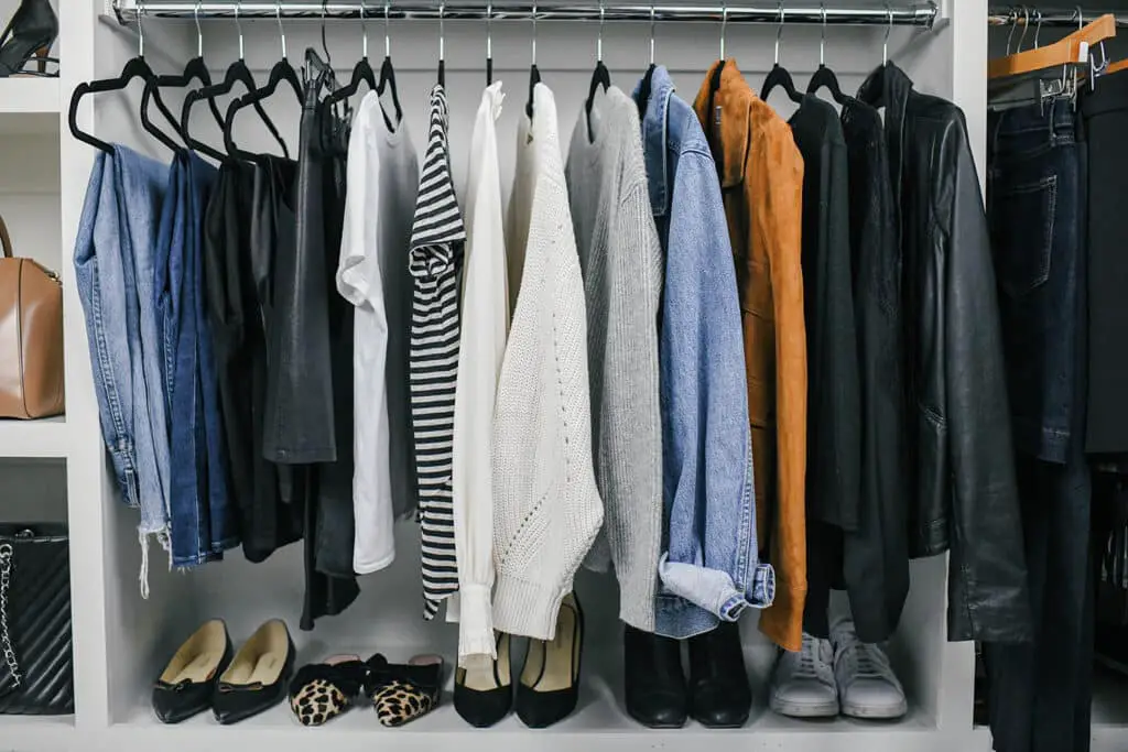 How Many Items In A Capsule Wardrobe