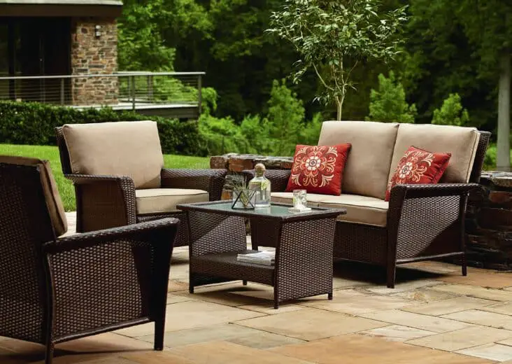 Who Makes Elliot Creek Patio Furniture