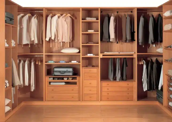 How To Downsize Wardrobe