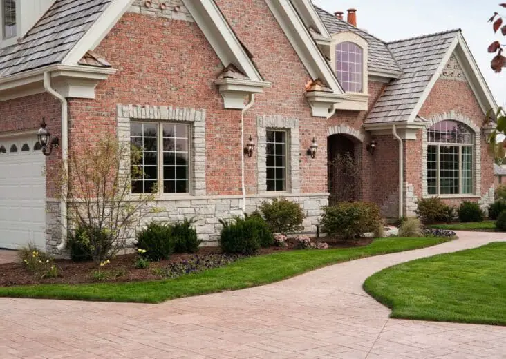 What Exterior Colors Go With Red Brick