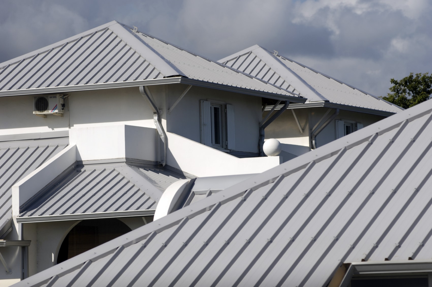 How To Overlap Corrugated Metal Roofing 