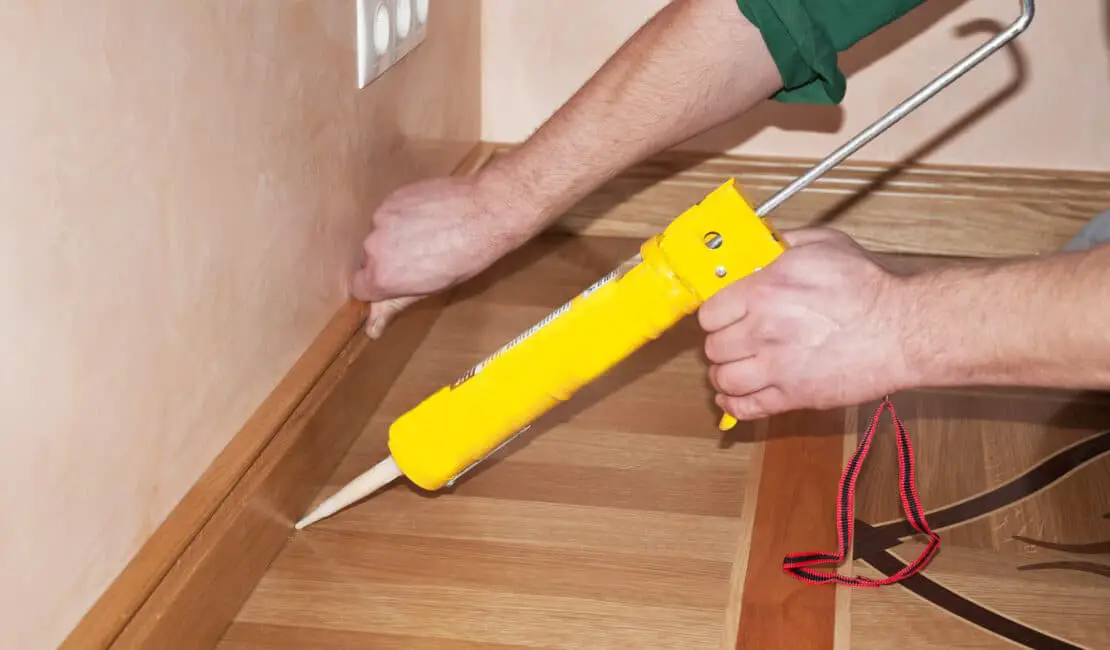 How To Caulk Baseboard