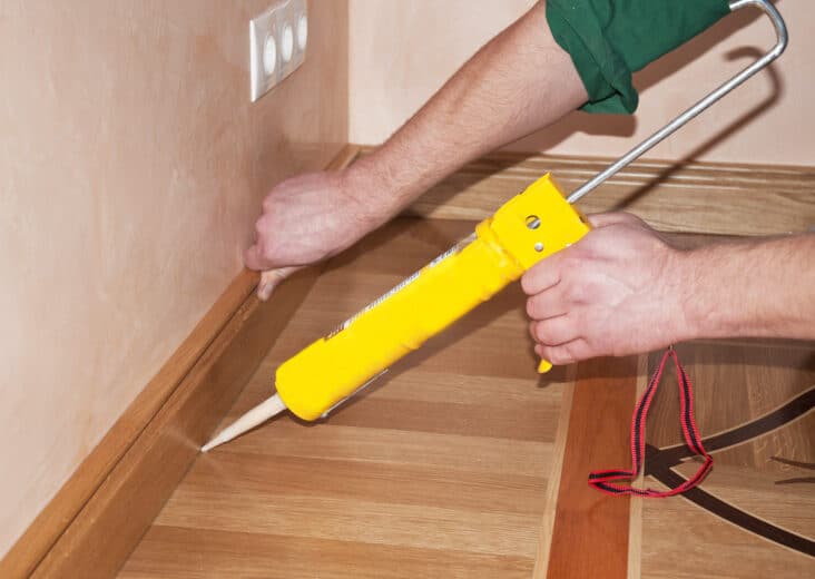 How To Caulk Baseboard