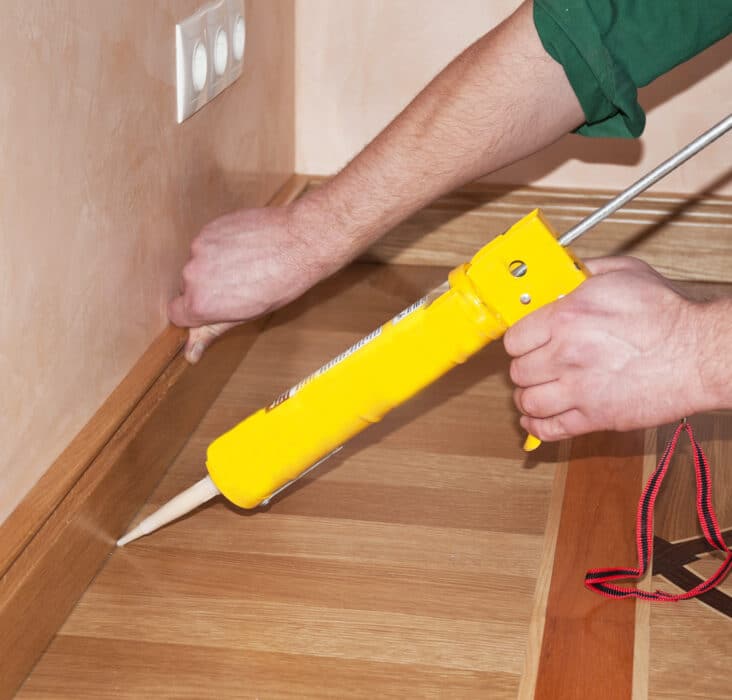 How To Caulk Baseboard